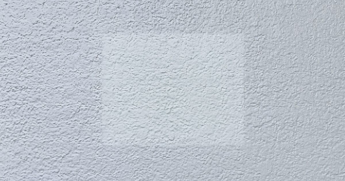 外壁・補修箇所・色が違う